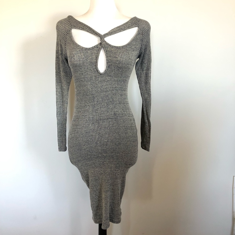 Sexy Body Con Sweater Dress Flirty Neck line Sz S - Picture 3 of 7